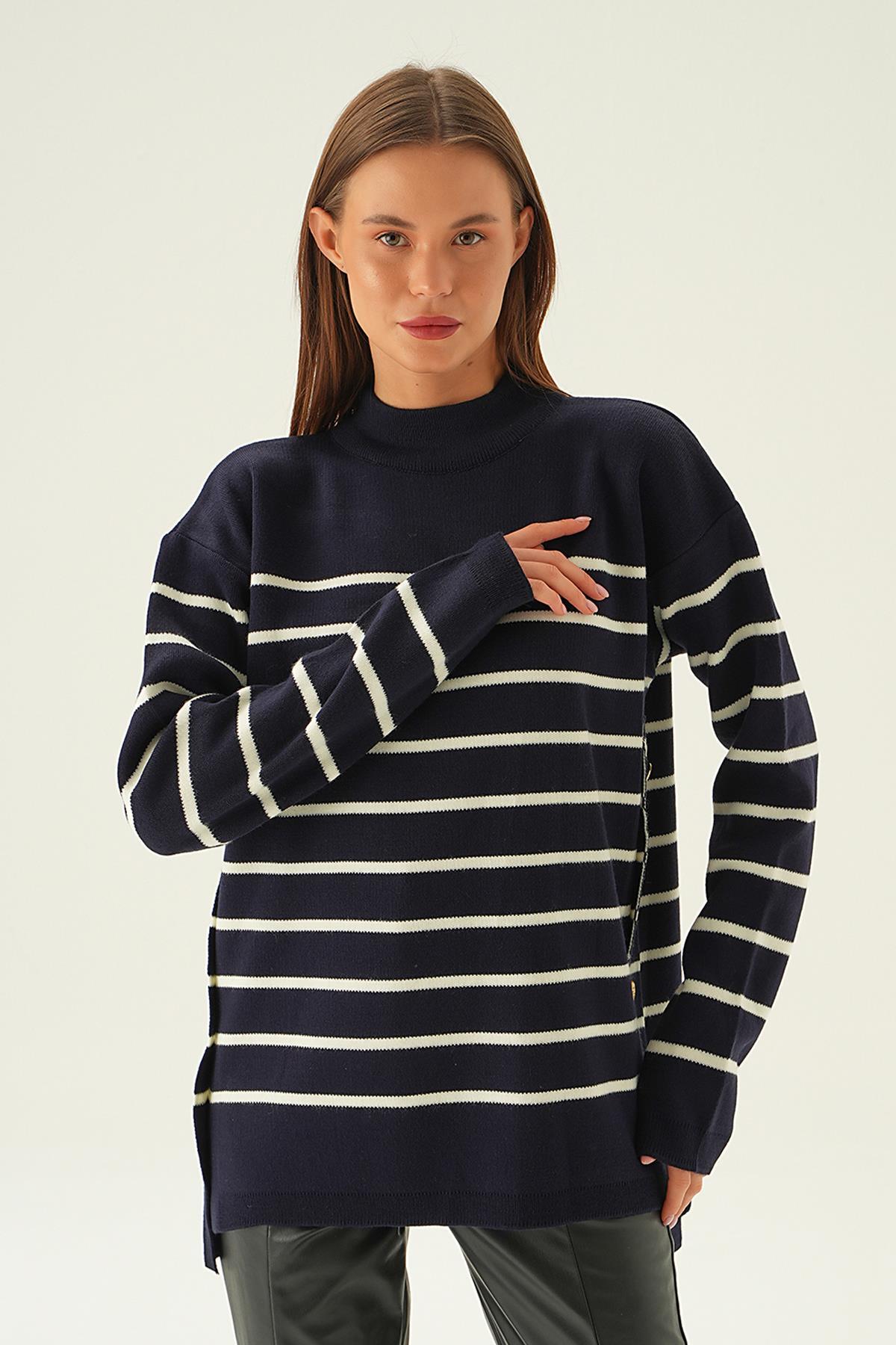 Laci Çizgili Yan Düğmeli Kazak 3370 