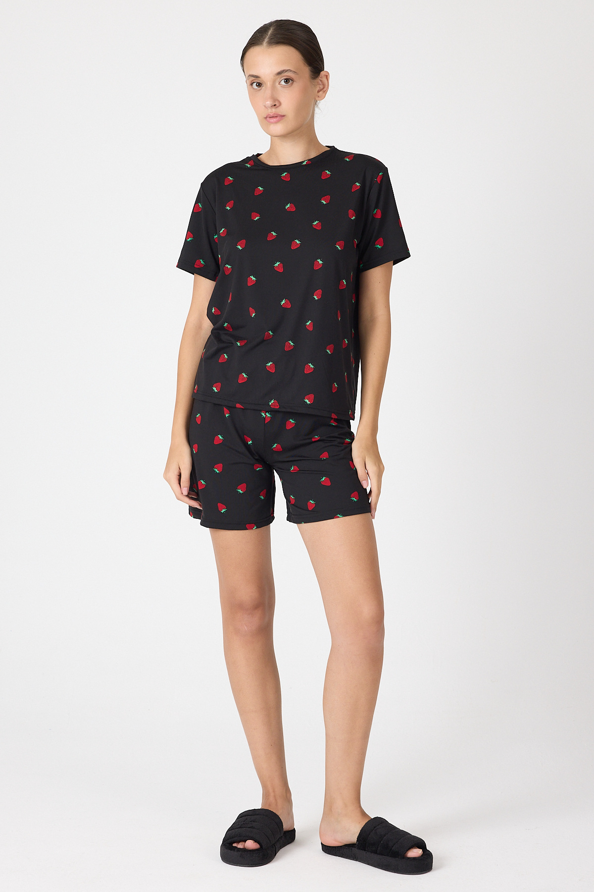 Siyah Çilek Desenli Kadın Pijama Takımı 3409 - 1