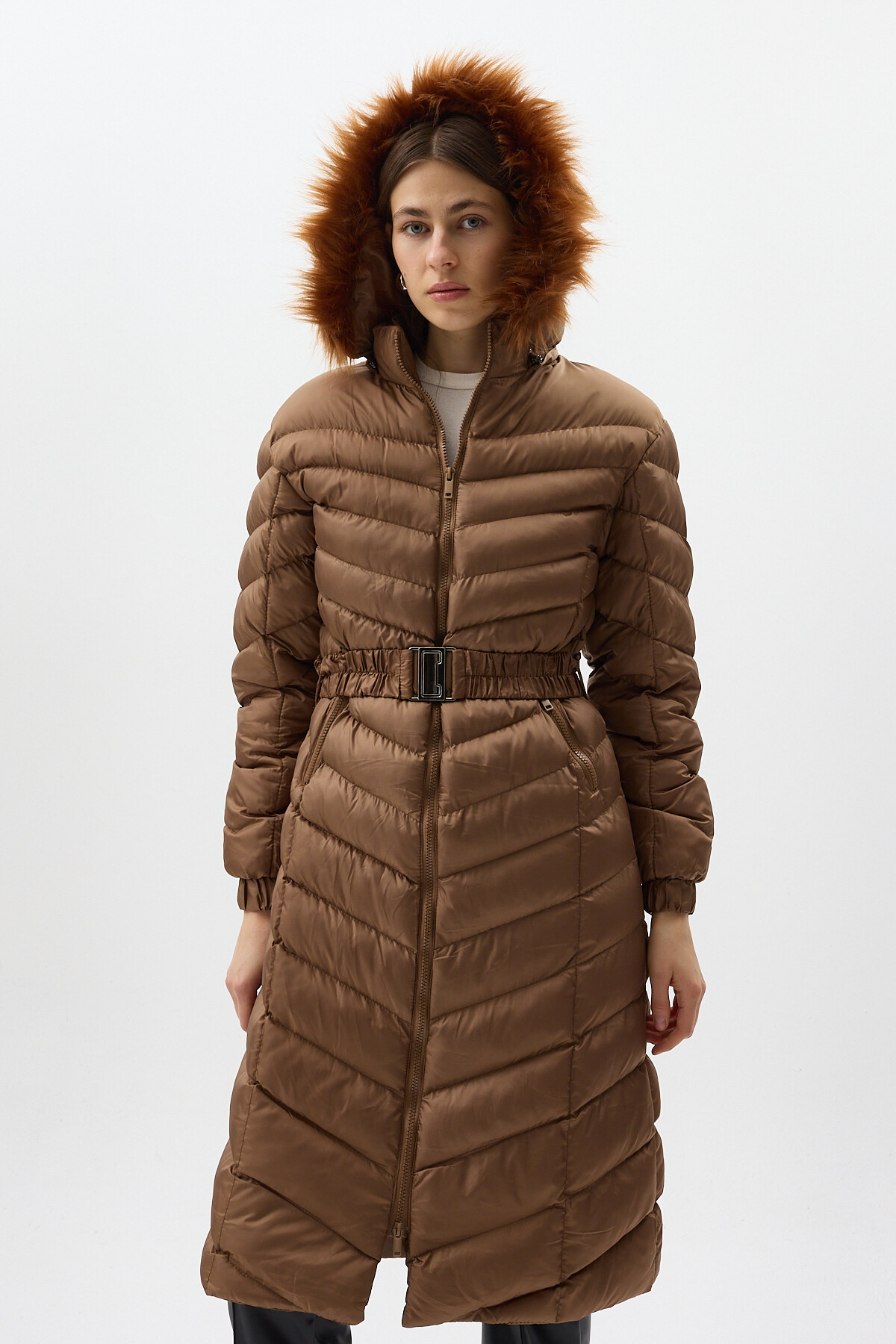 Taba Kürklü Kapüşonlu Uzun Şişme Kadın Mont 3410 - 6