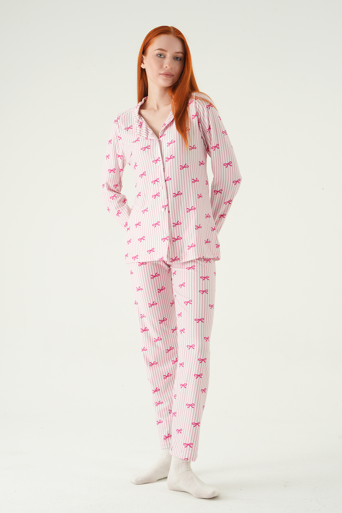 Pembe Fiyonk Desen Düğmeli Pijama Takımı 3412 - 3