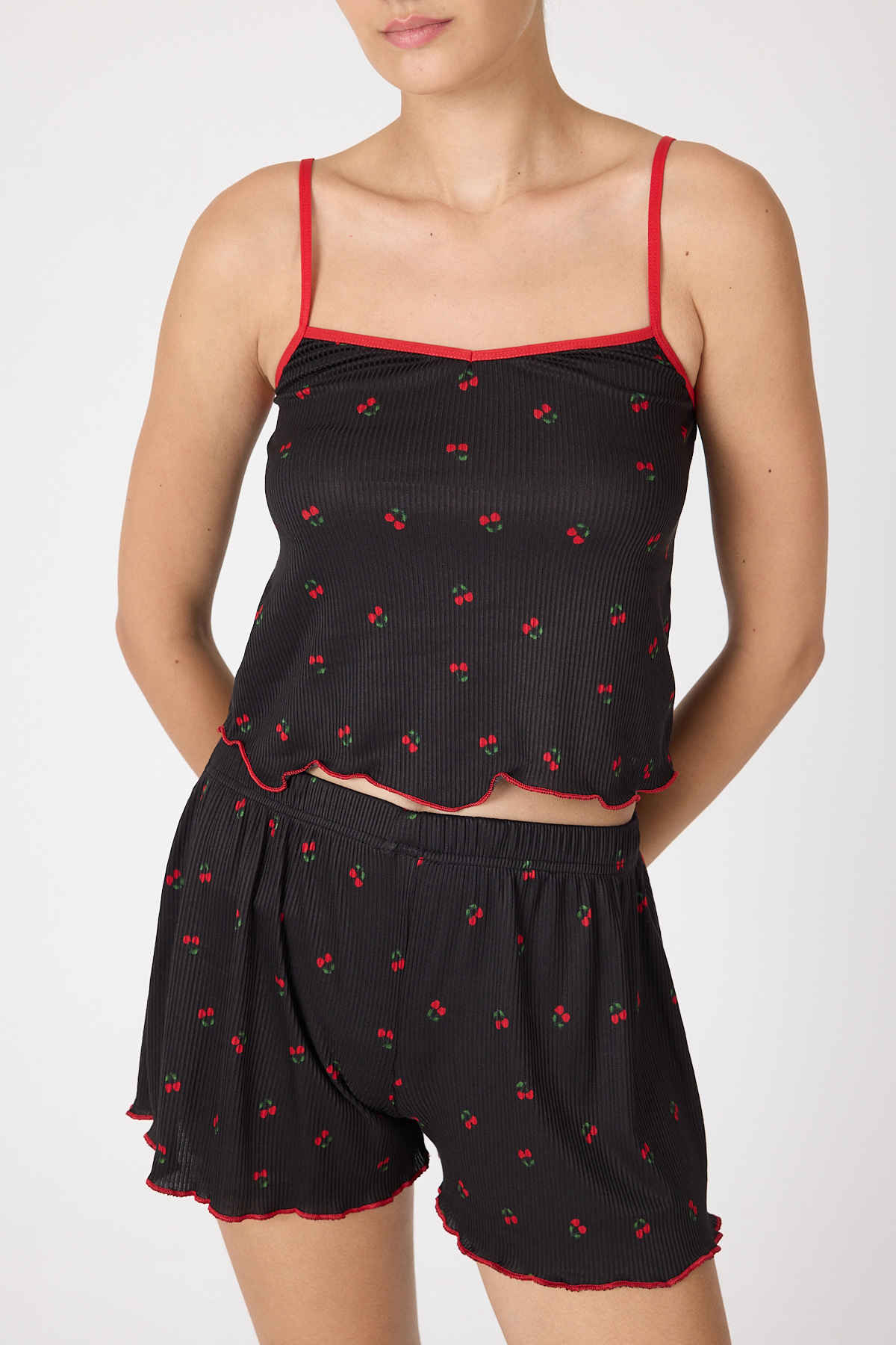 Siyah Kiraz Desenli Şortlu Pijama Takımı 3415 - RAYS