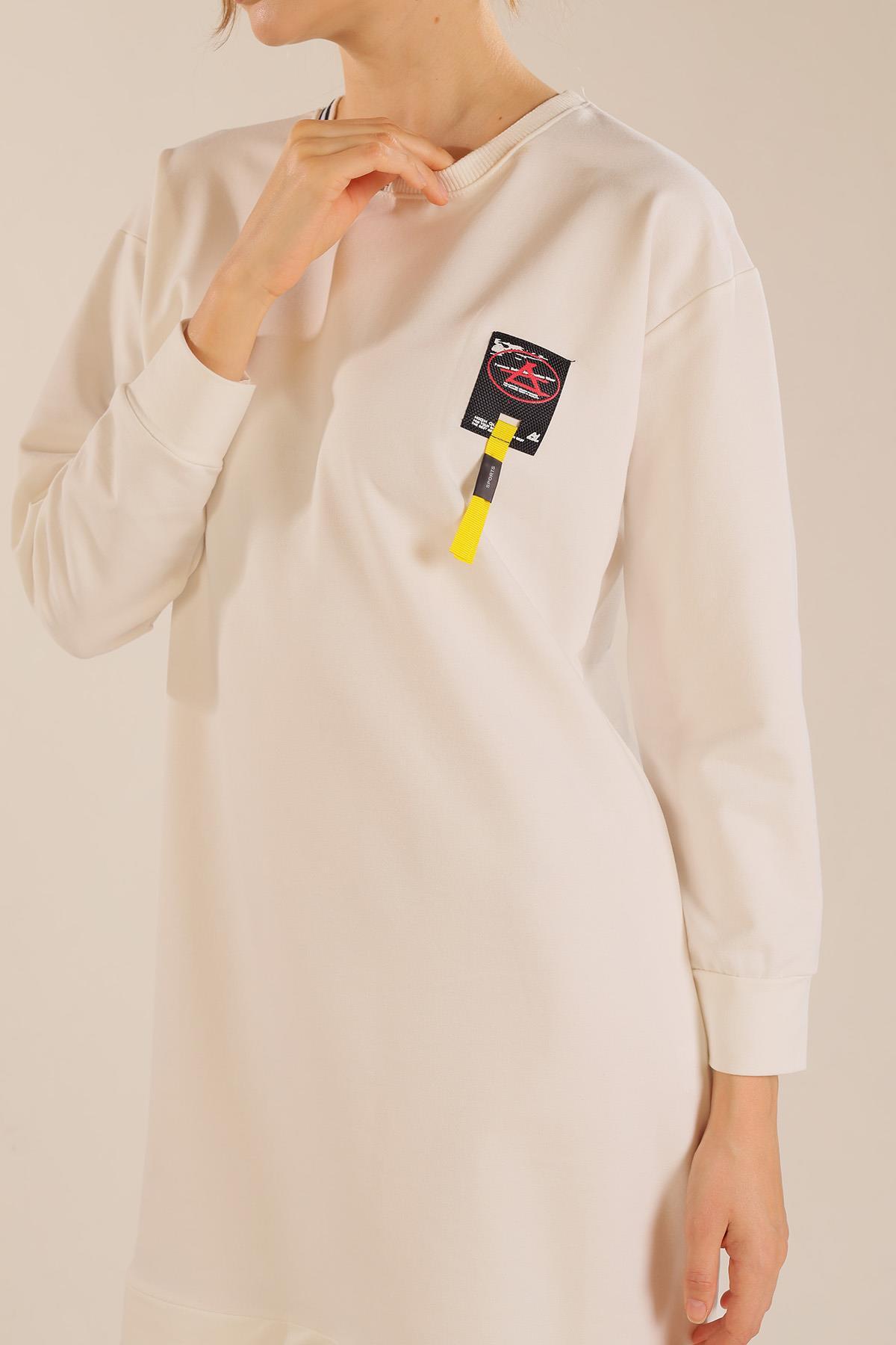 Beyaz Yaka Şerit Arma Detay Sweat 2684 - 6