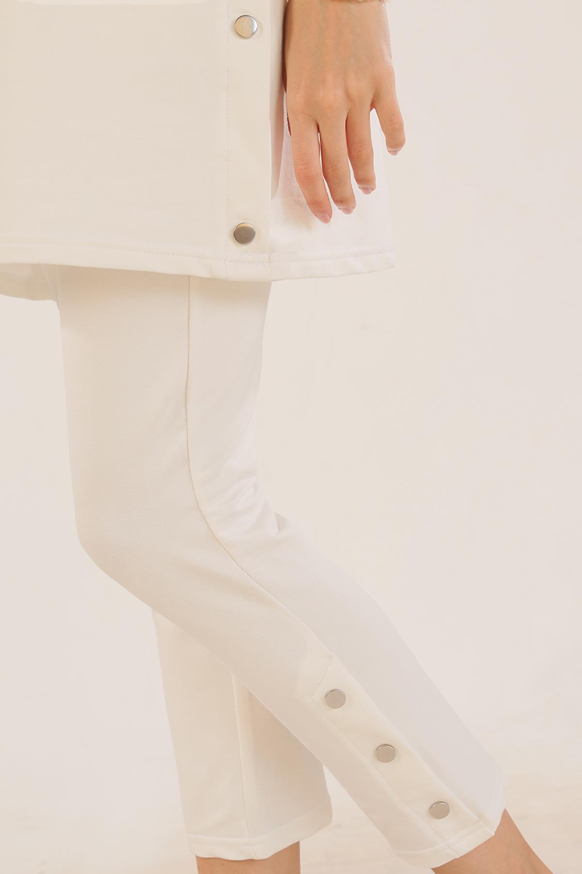 Beyaz Kolyeli Çıtçıt Detay Sweat Takım 3479 - 7