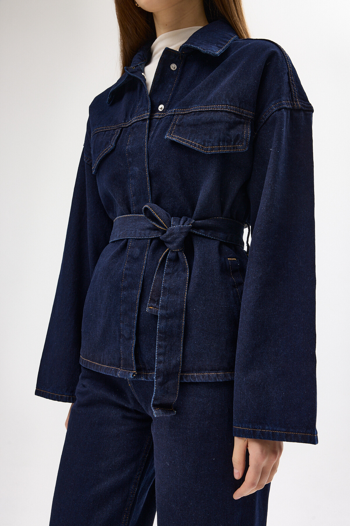 Lacivert Kuşaklı Jean Ceket ve Geniş Paça Pantolon Kadın Takım 3498 - 4