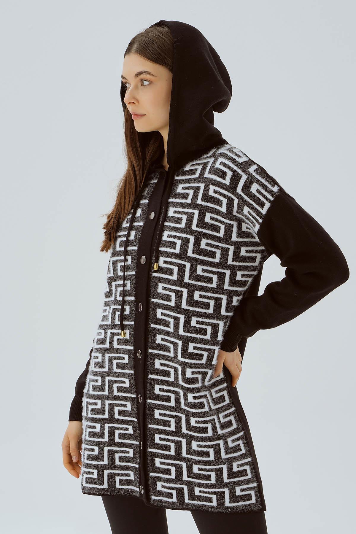 Siyah Labirent Desen Düğmeli Hırka 3505 - 4