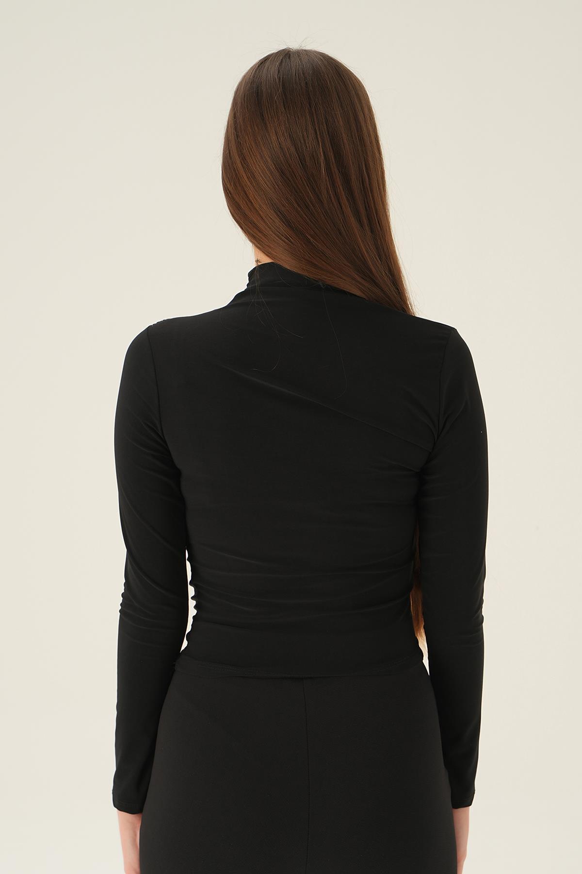 Siyah Omuz Pileli Bluz 3568 - 4