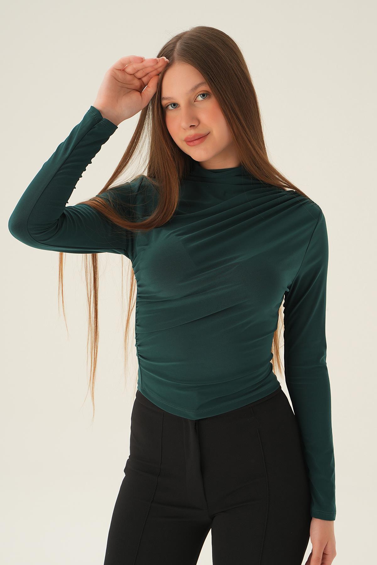 Zümrüt Omuz Pileli Bluz 3568 