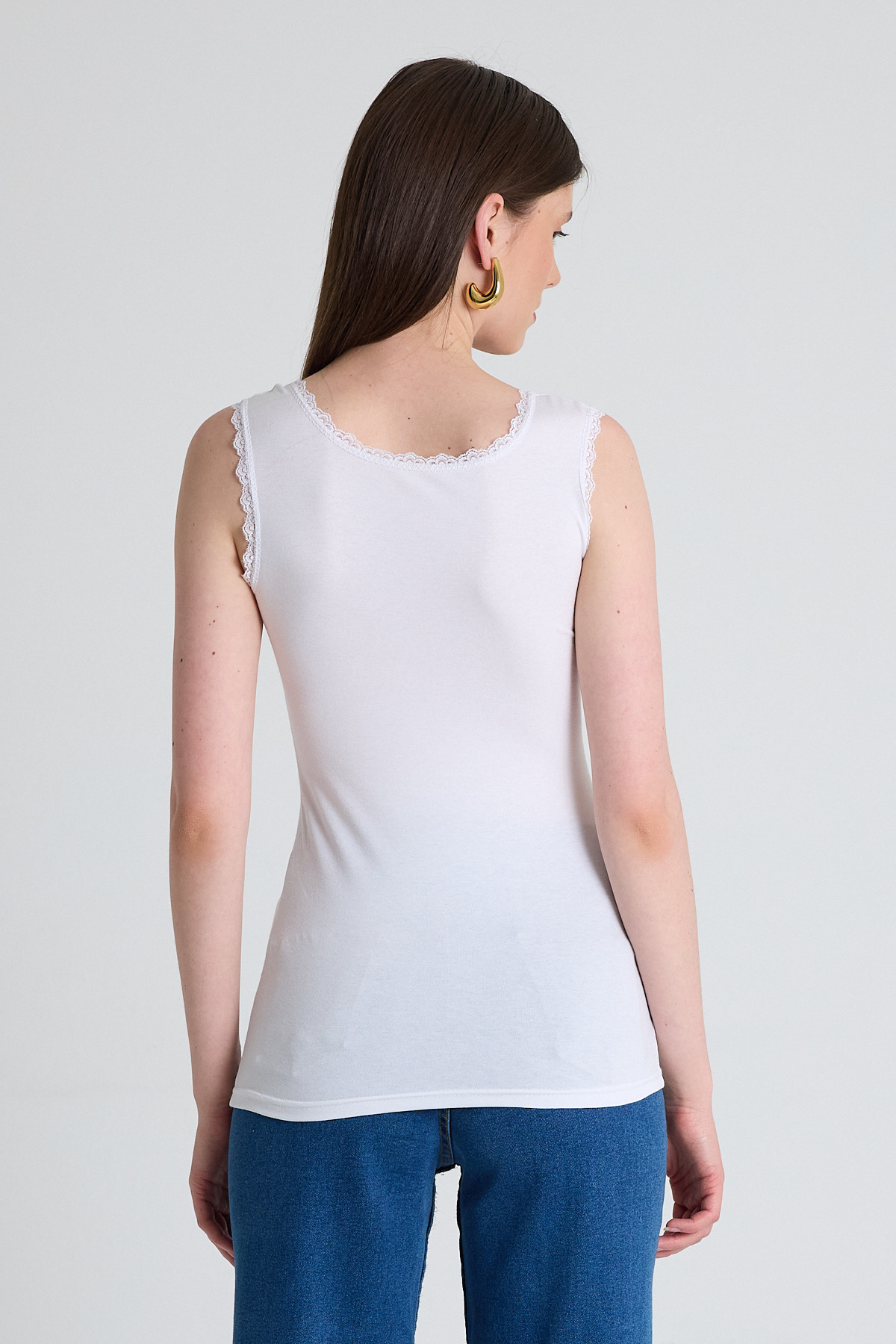 Beyaz U Yaka Dantel Detaylı Kalın Askılı Atlet 3602 - 5