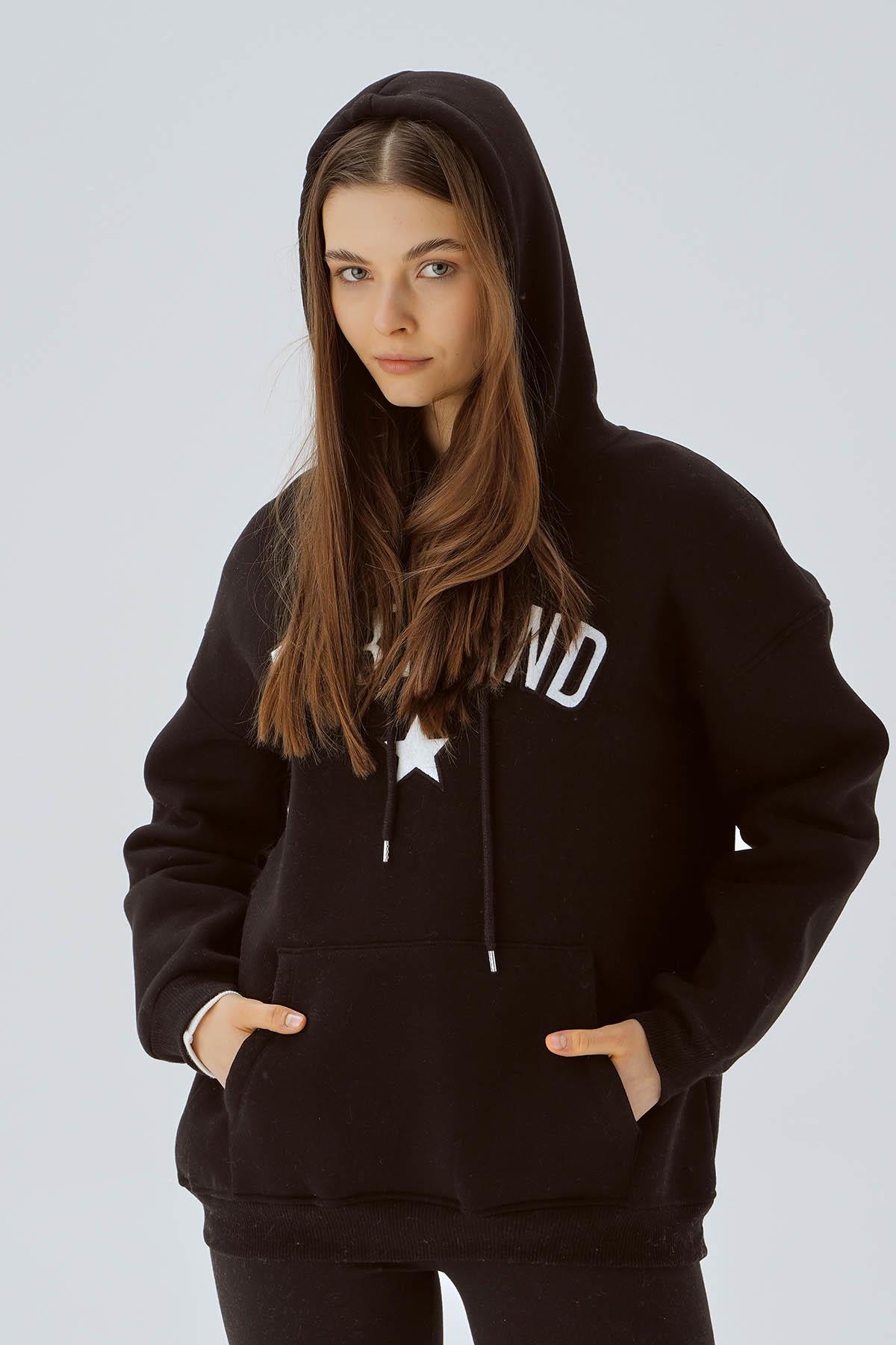 Siyah Kapüşonlu Yazı Baskılı Sweat 3671 - 4