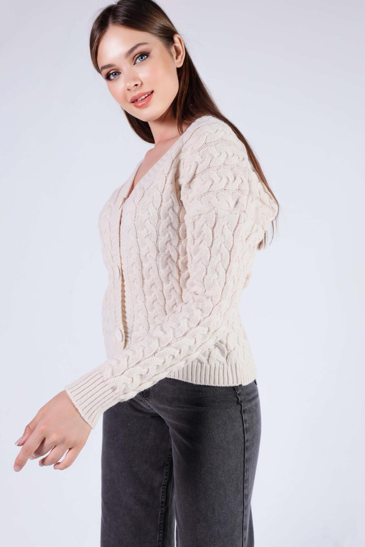 Krem Örgü Detay Hırka 379 - 3