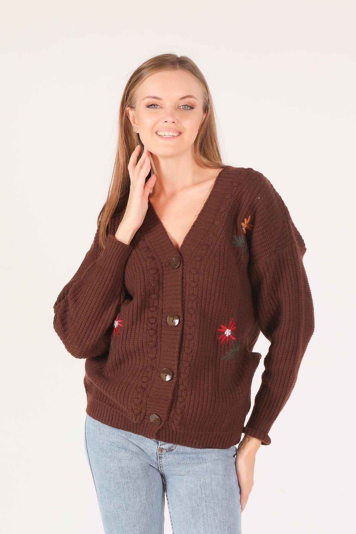 381 Nakışlı Düğmeli Hırka Acı Kahve - 3