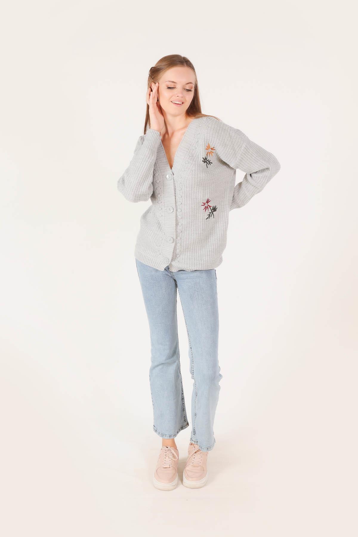 381 Nakışlı Düğmeli Hırka Gri - 2