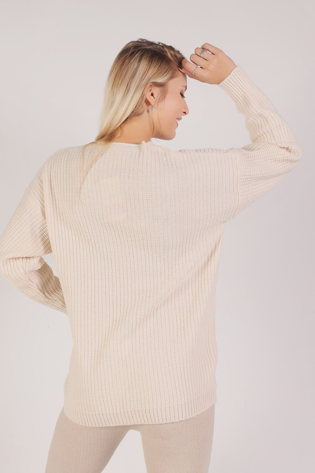 381 Nakışlı Düğmeli Hırka Krem - 3