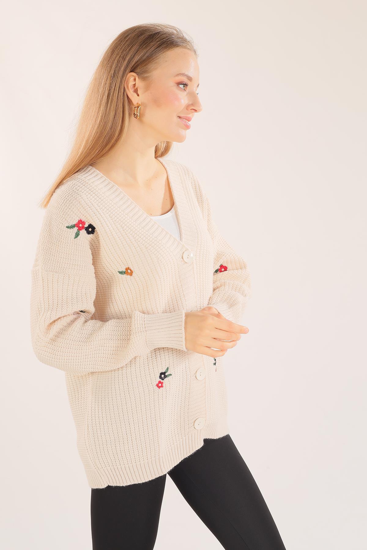 383 Çiçek Nakışlı Hırka Krem - 7