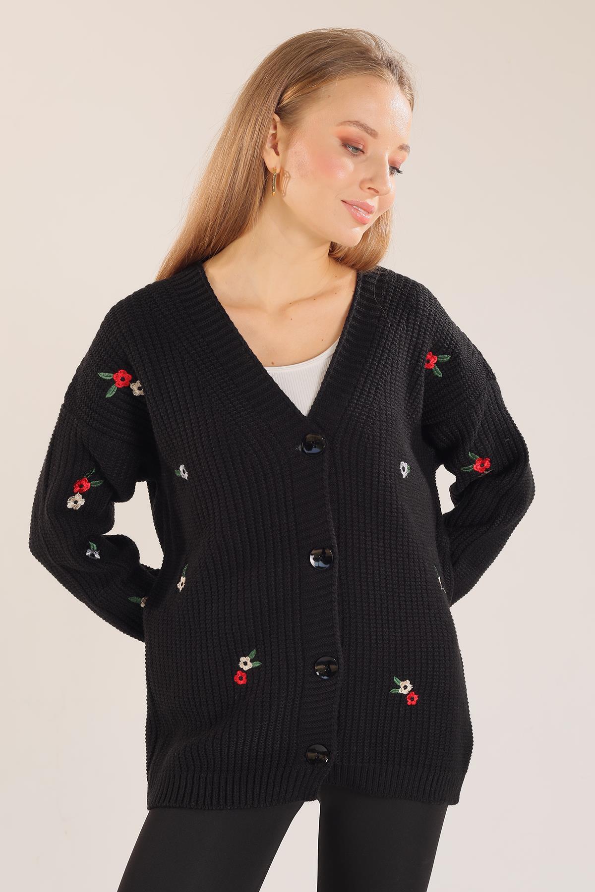 Siyah Çiçek Nakışlı Hırka 383 - 6