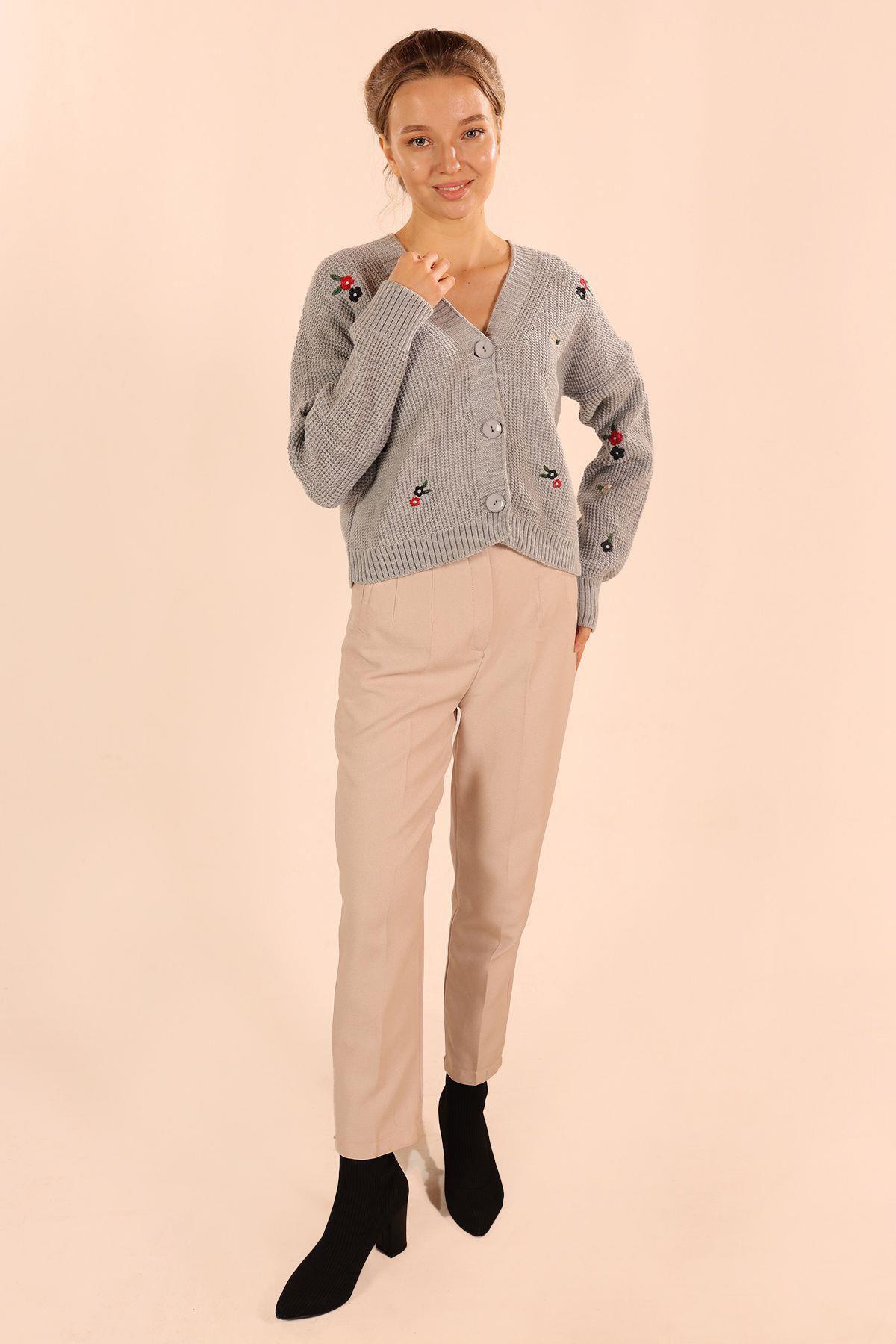 Gri Çiçekli Kısa Hırka 384 - 8