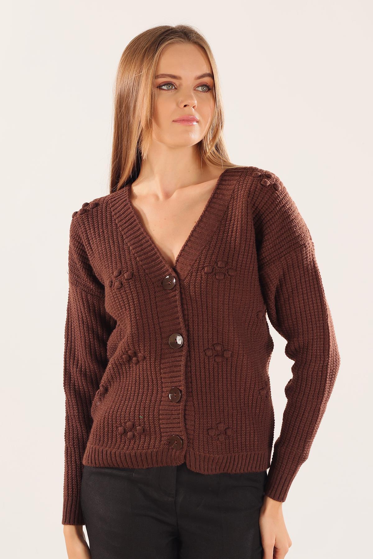 4002 Kabartma Desen Düğmeli Hırka Acı Kahve - 2