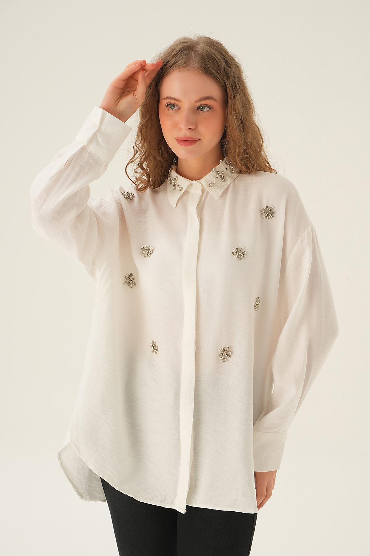 Beyaz Yaka Taş Detay Gömlek 4019 - 3