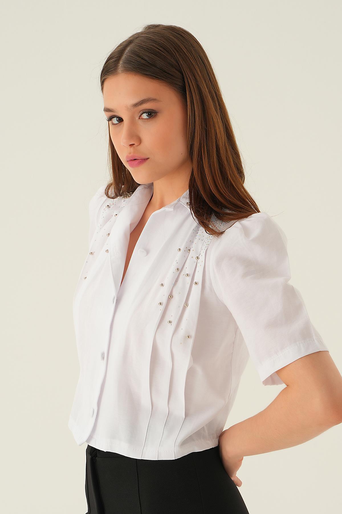 Beyaz Omuzu Taşlı Kısa Gömlek 4039 - 4
