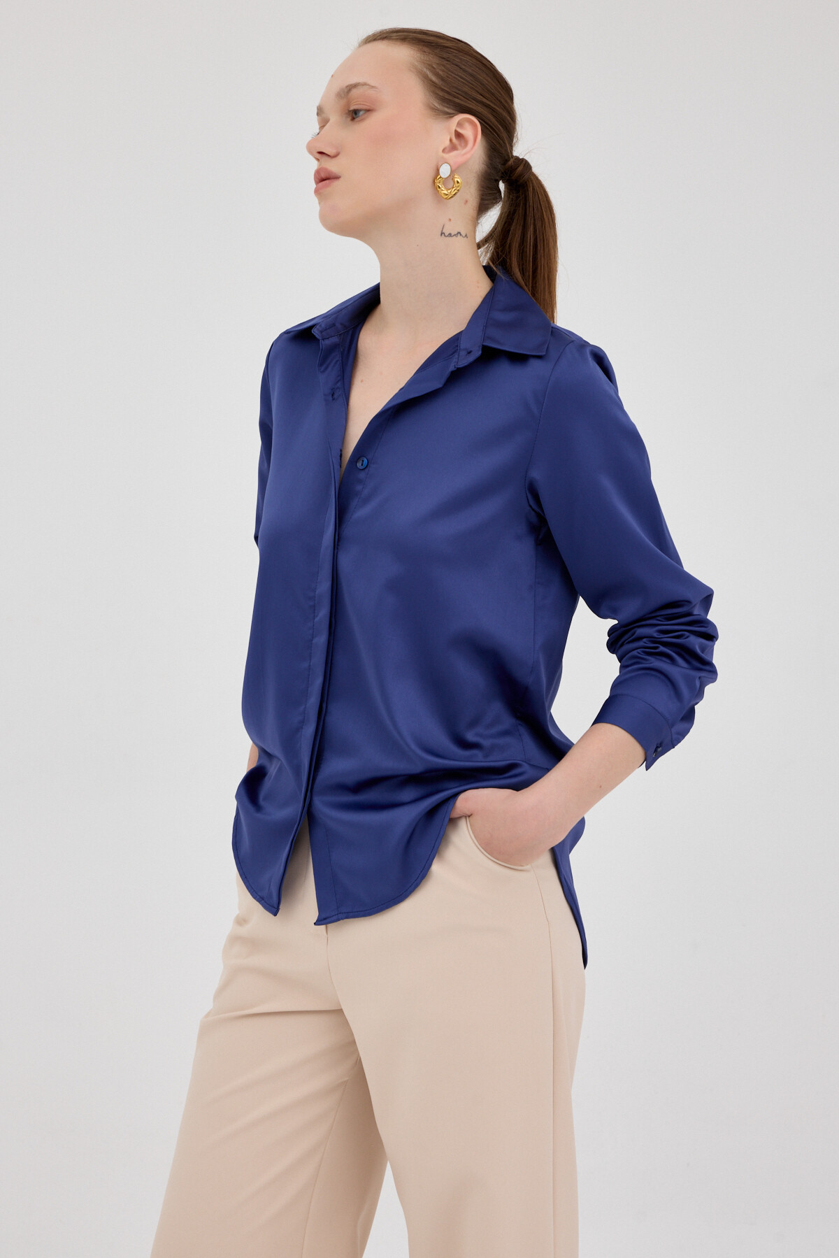 Laci Gizli Düğmeli Saten Kadın Gömlek 4057A - RAYS