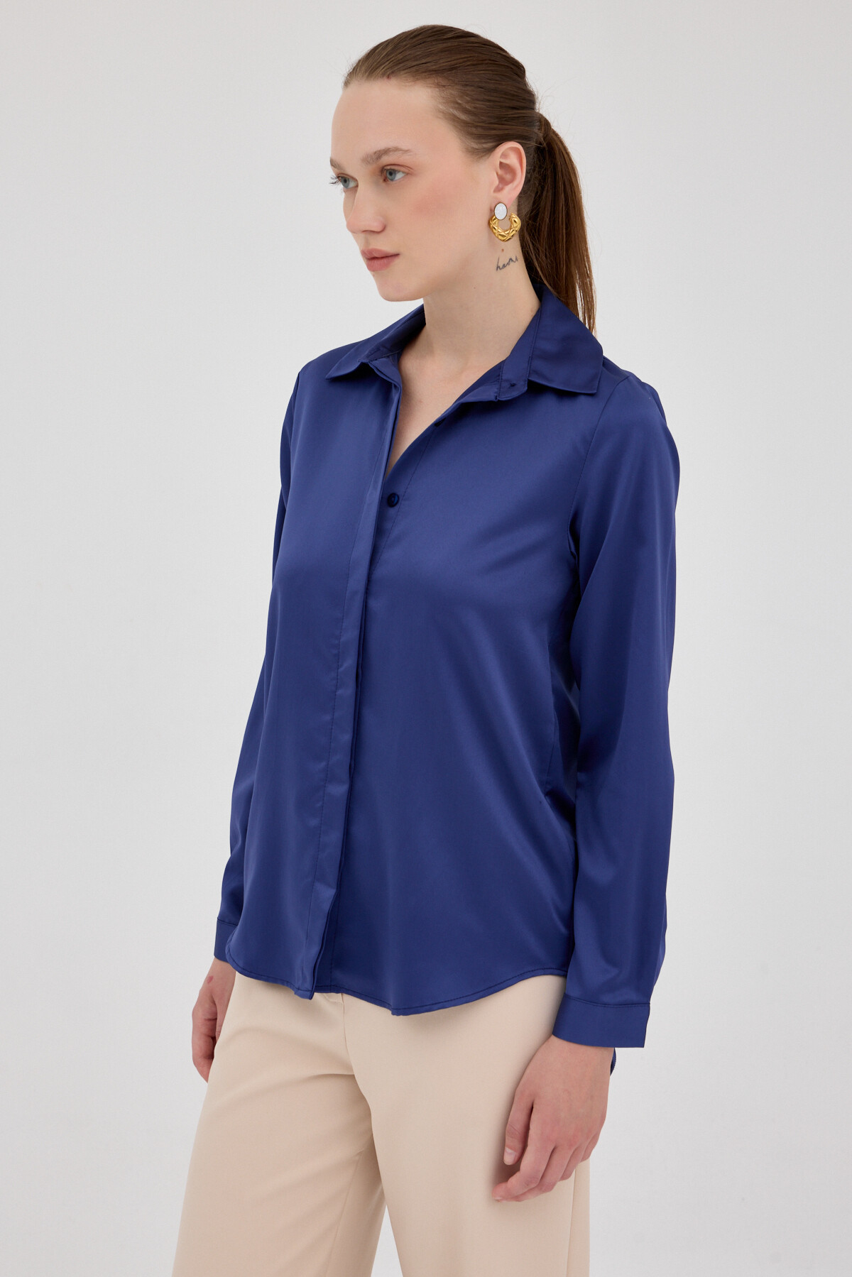 Laci Gizli Düğmeli Saten Kadın Gömlek 4057A - 2