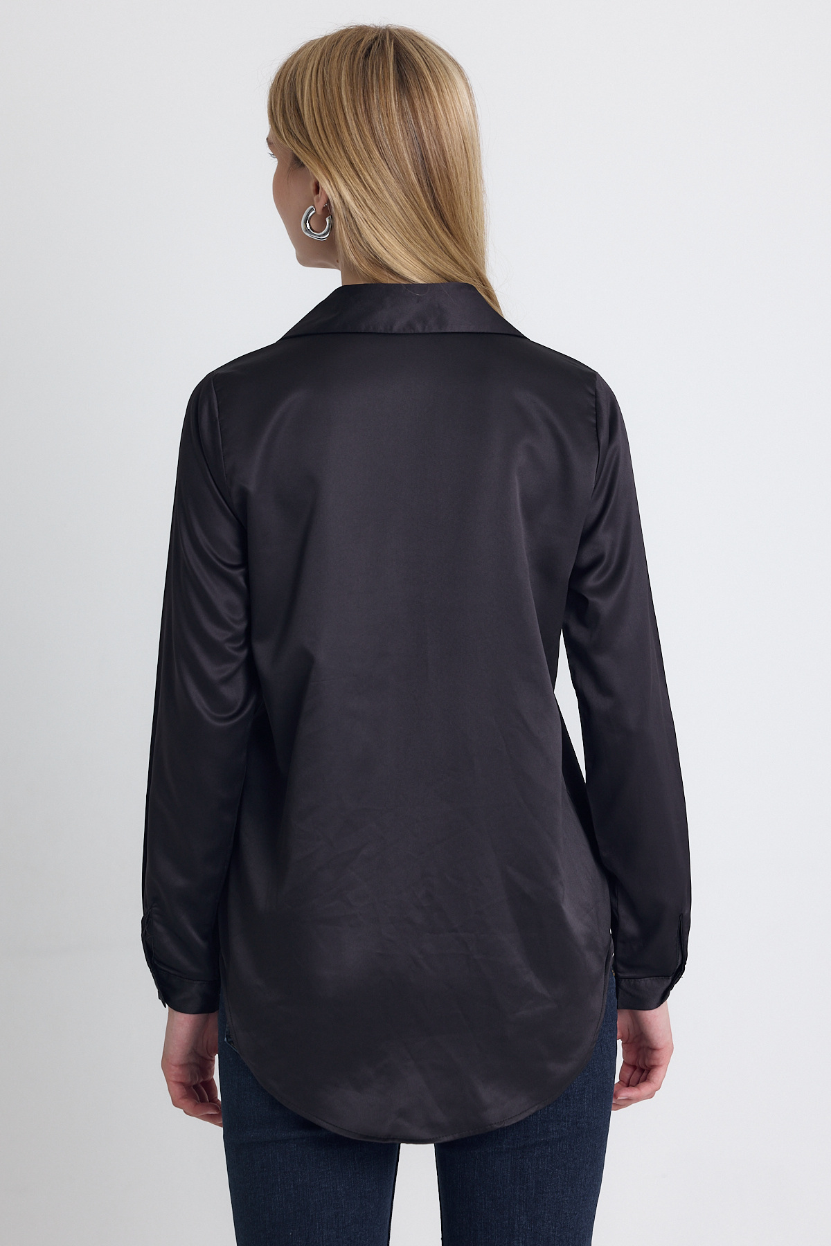 Siyah Gizli Düğmeli Saten Kadın Gömlek 4057A - 5