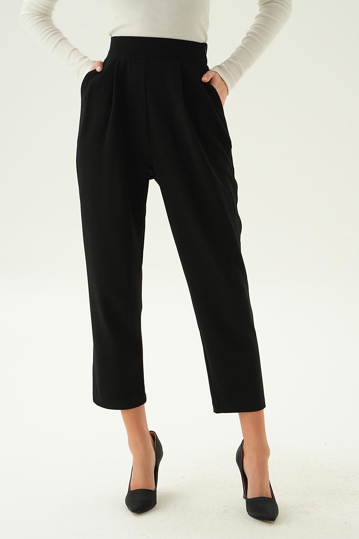 Siyah Arka Bel Lastik Pileli Pantolon 4072A - 2