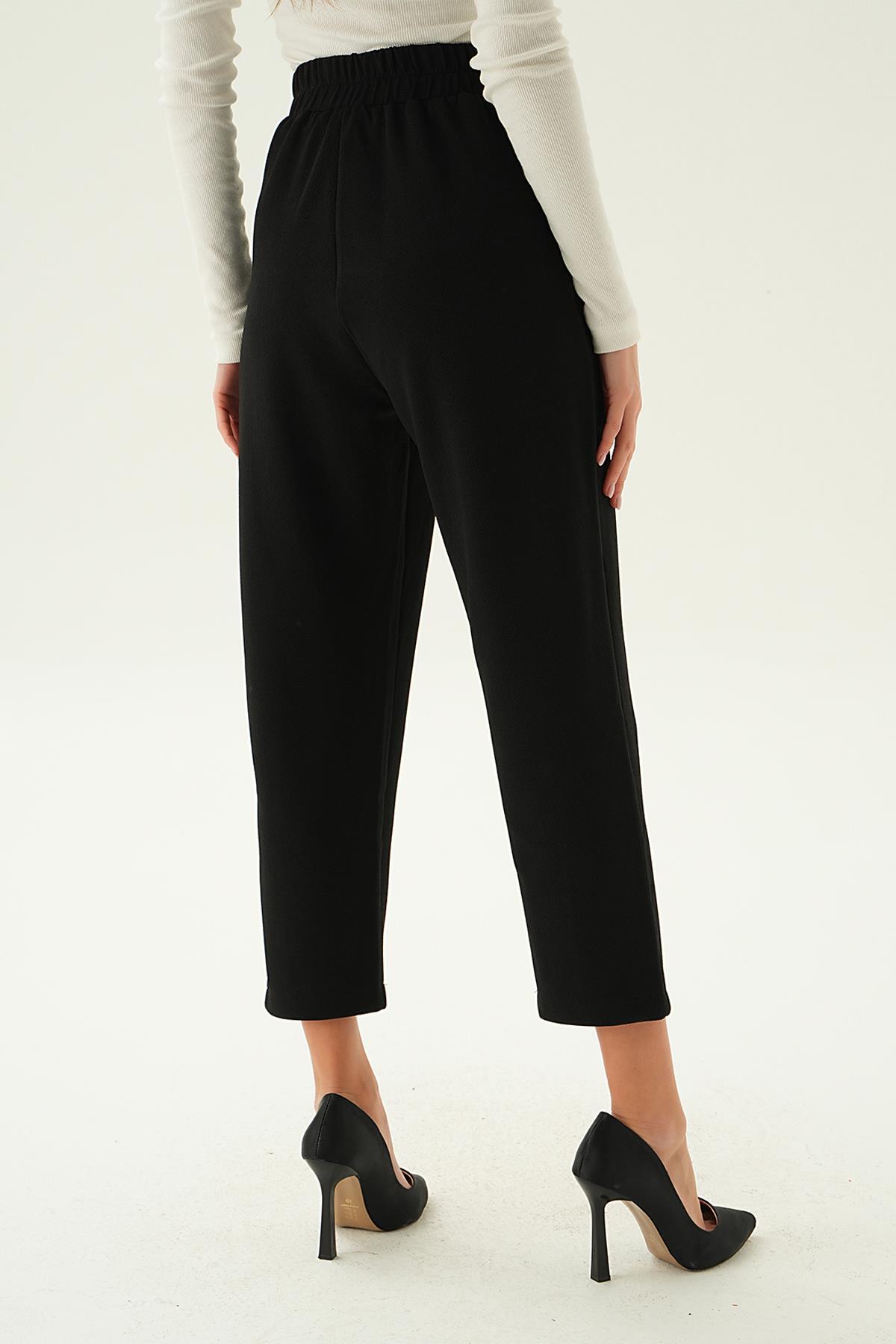 Siyah Arka Bel Lastik Pileli Pantolon 4072A - 4