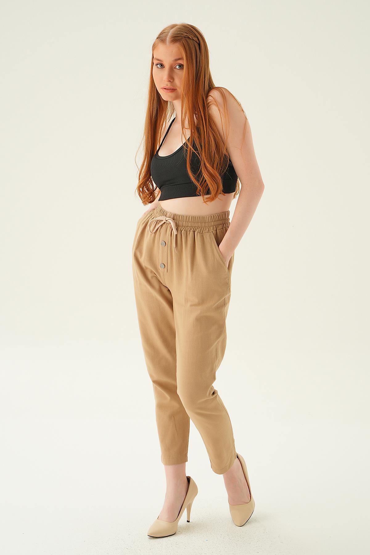 Bej Düğme Detay Bağcıklı Pantolon 4095A 