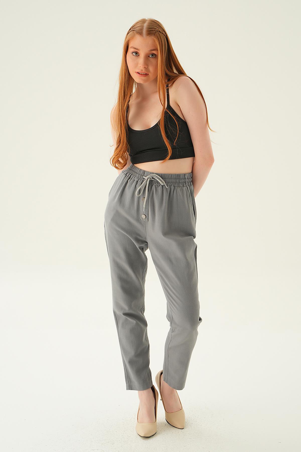 Gri Düğme Detay Bağcıklı Pantolon 4095A 