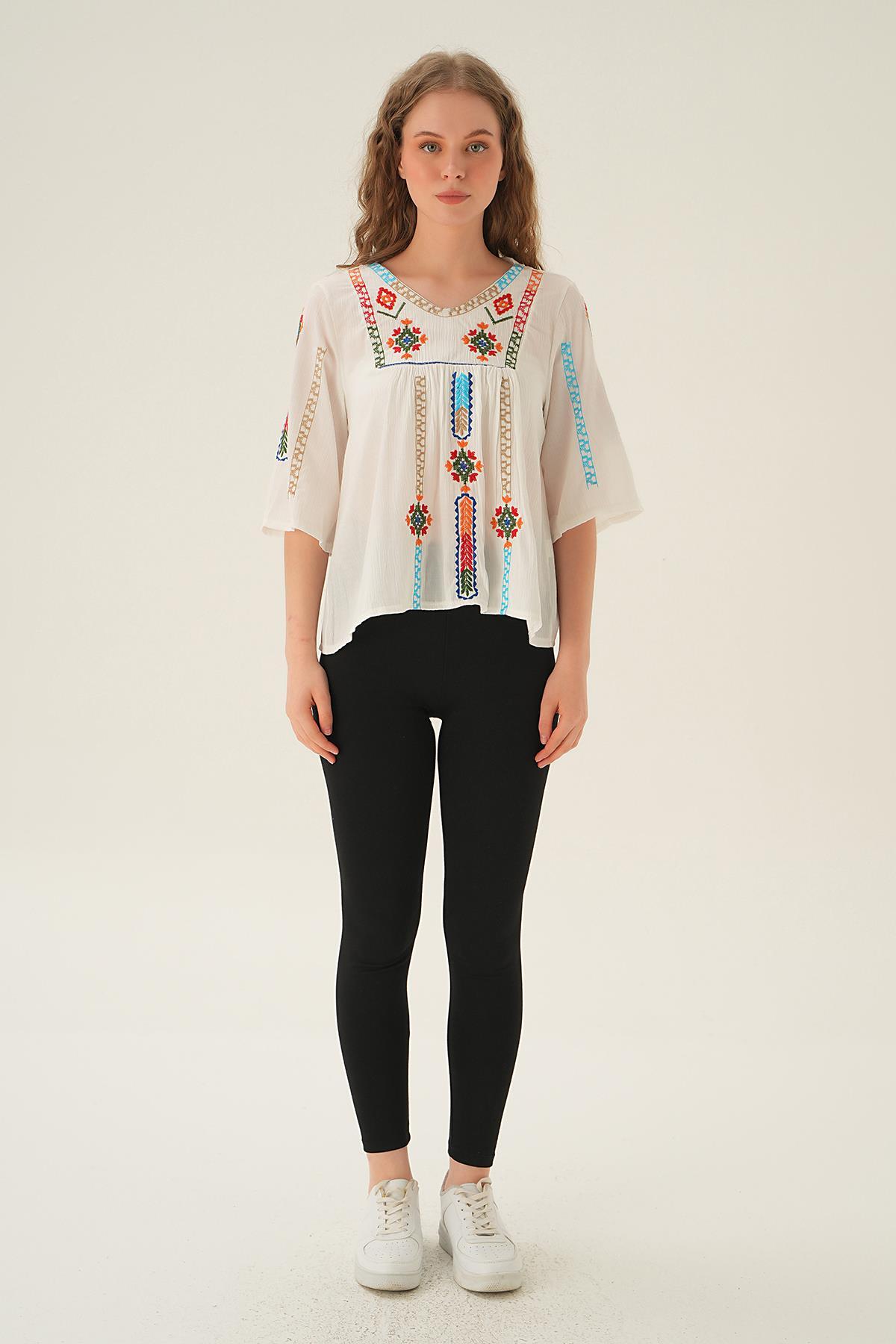 4100 Etnik Desen Bluz Beyaz - 5