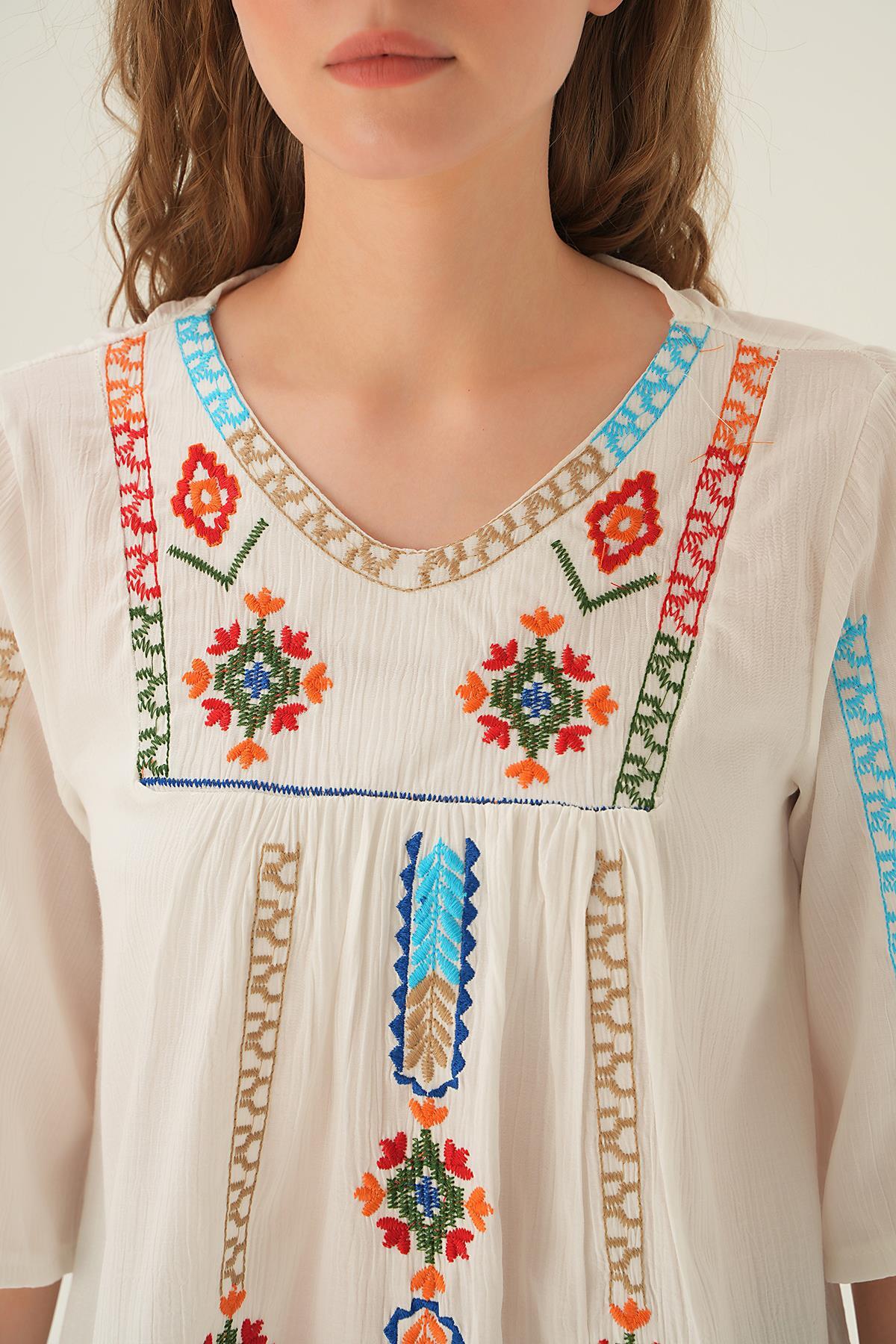 Beyaz Etnik Desen Bluz 4100 - 2