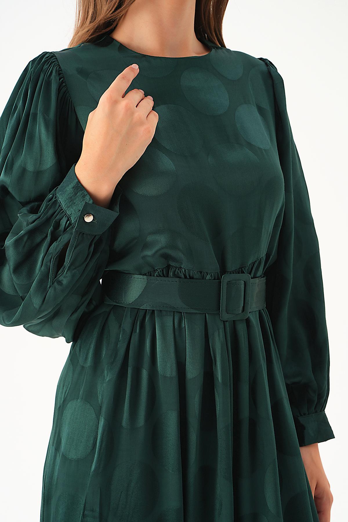 Zümrüt Puantiye Desen Kemerli Elbise 4215A - 5