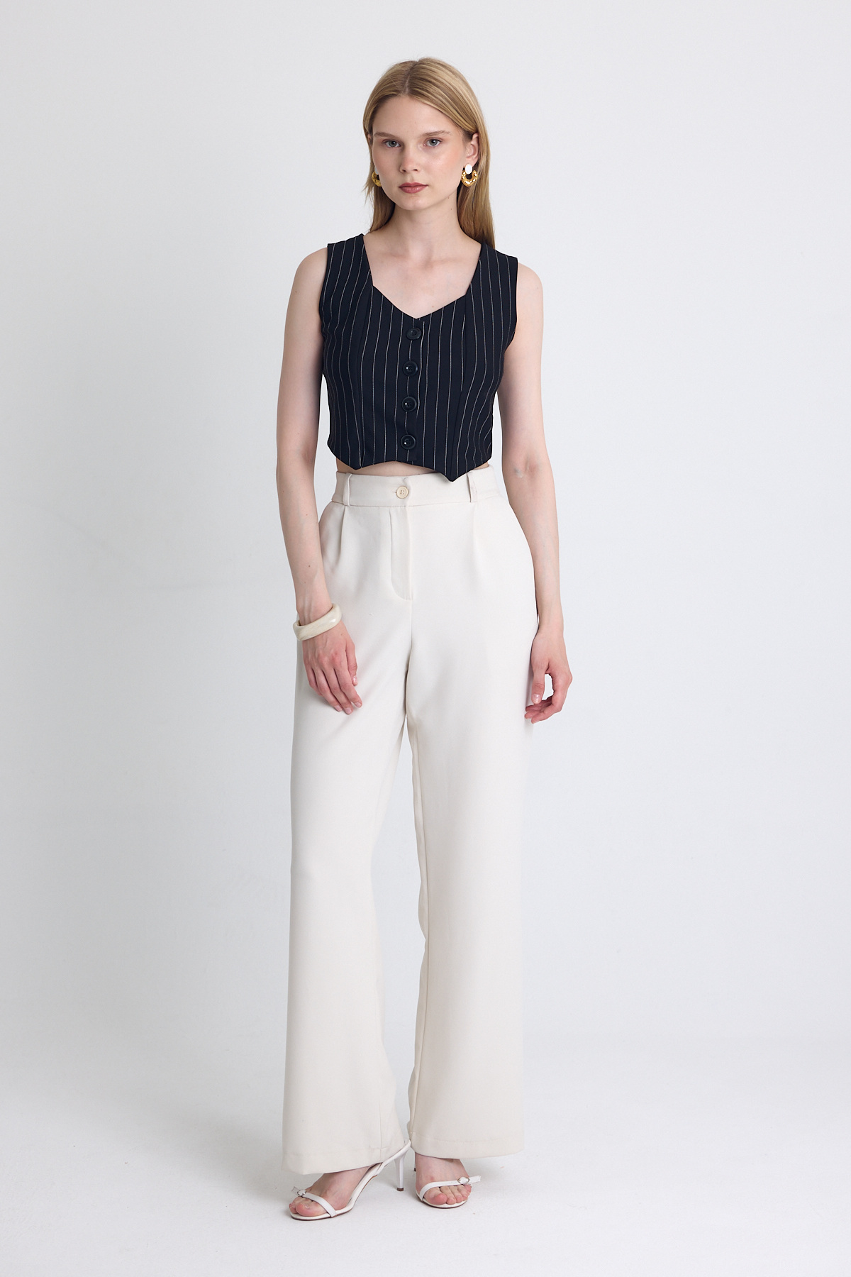 Siyah Çizgili V Yaka Pens Detaylı Düğmeli Crop Yelek 4288A - 3