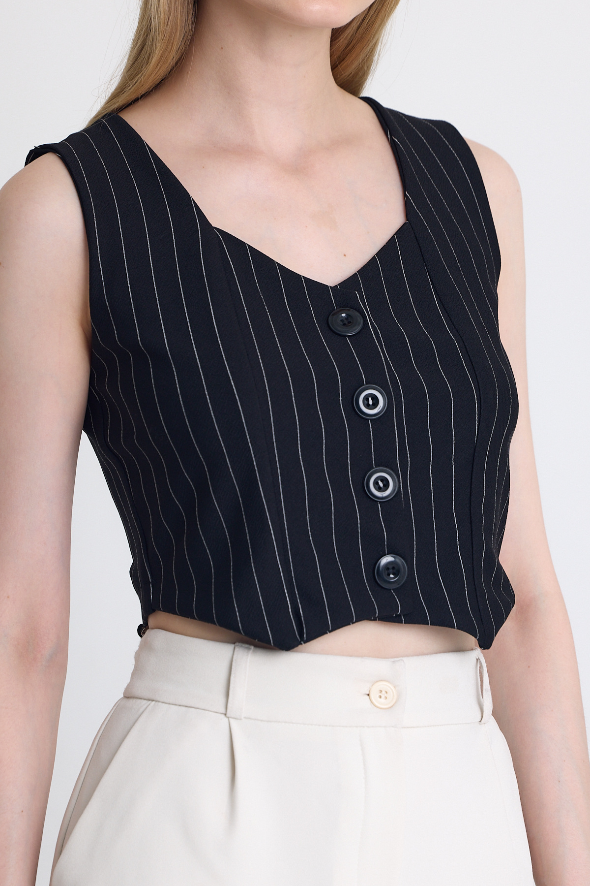 Siyah Çizgili V Yaka Pens Detaylı Düğmeli Crop Yelek 4288A - 4