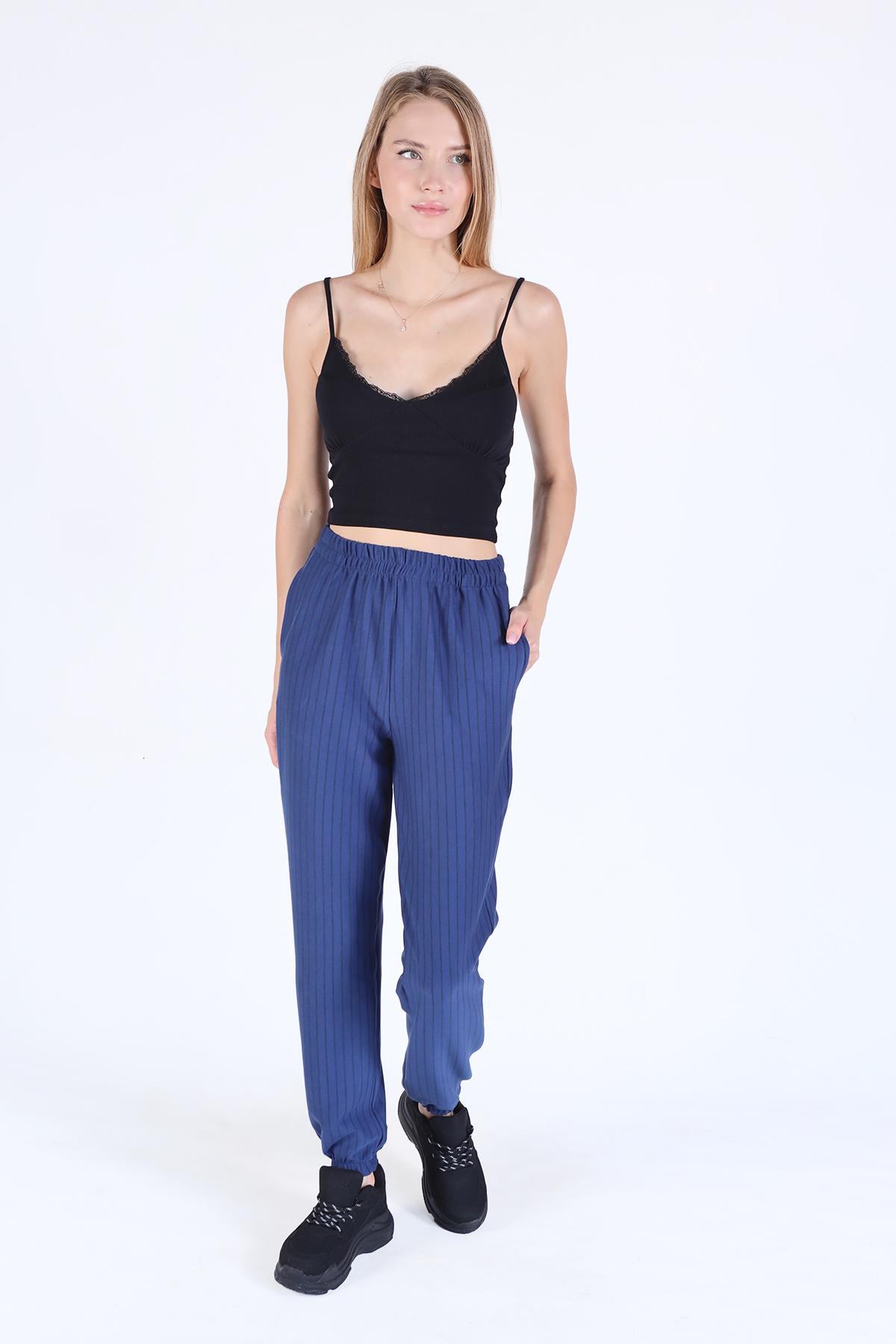 4311A Çizgi Detaylı Eşofman Laci 