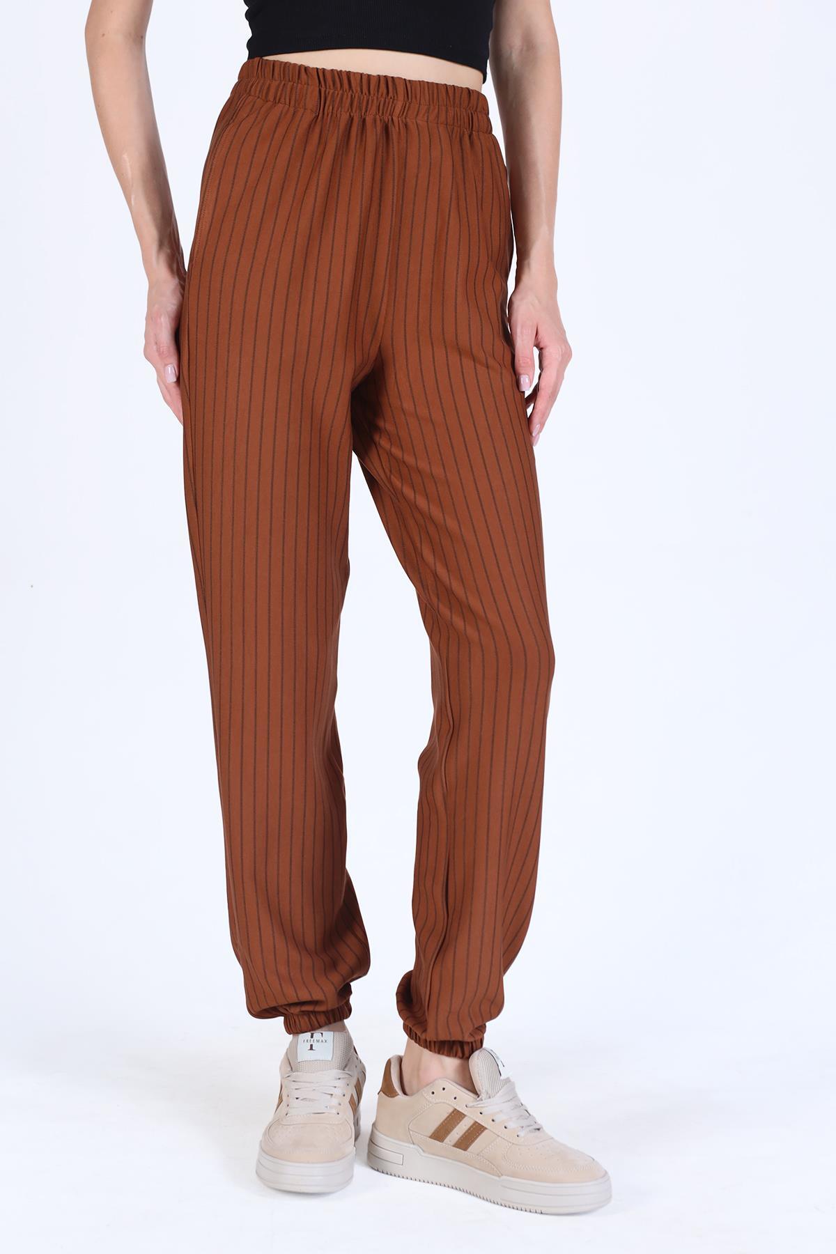 Taba Çizgi Detaylı Eşofman 4311A - 3