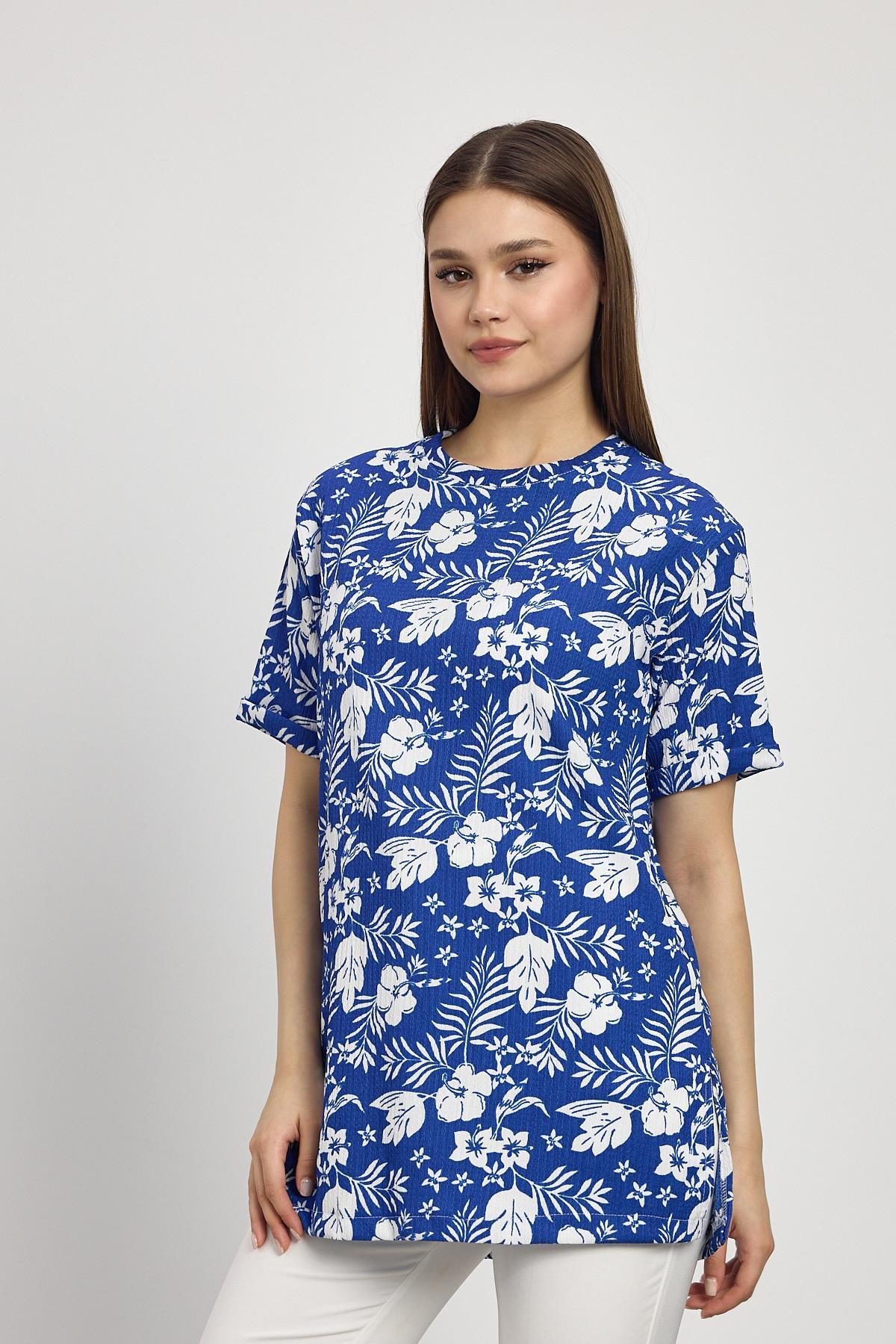 4357A Çiçek Desen Tişört Saks - RAYS