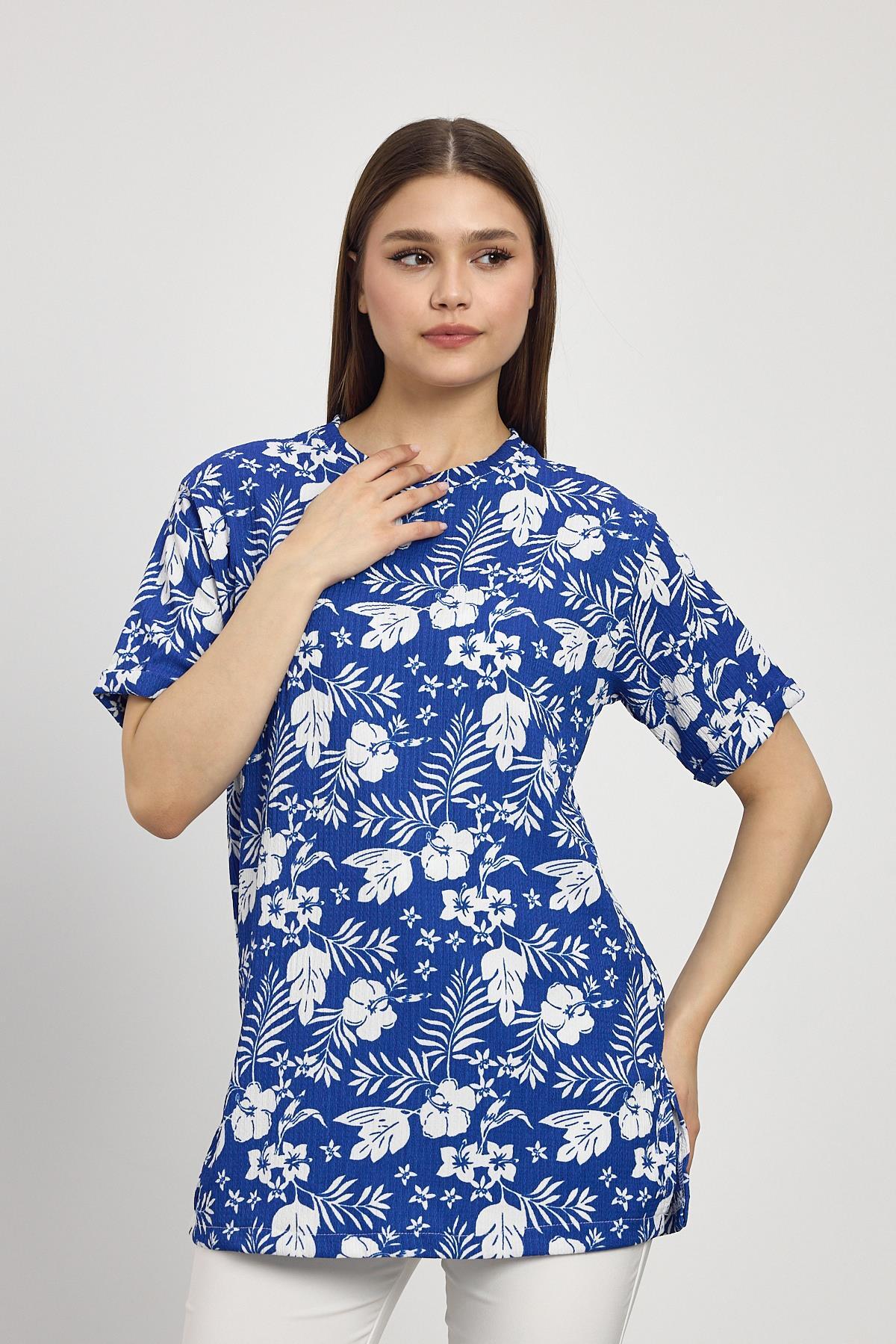 4357A Çiçek Desen Tişört Saks - RAYS