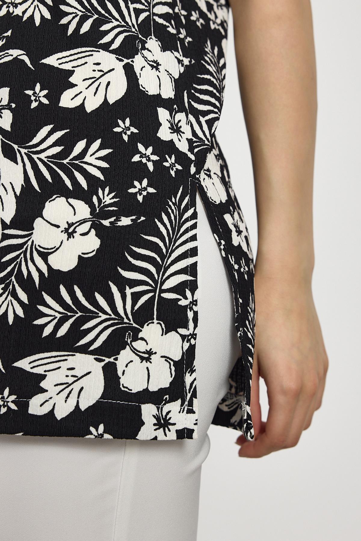 Siyah Çiçek Desen Tişört 4357A - 8