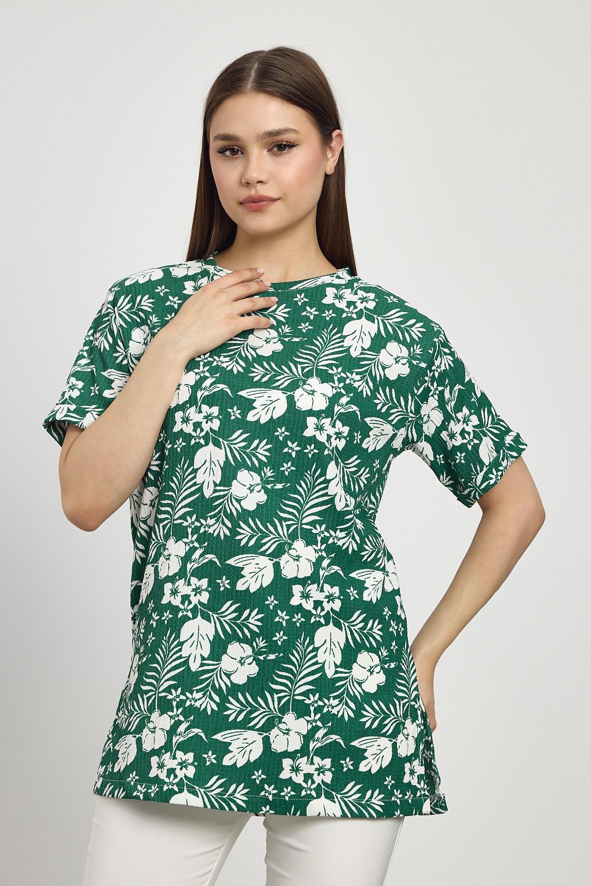 Zümrüt Çiçek Desen Tişört 4357A - 7