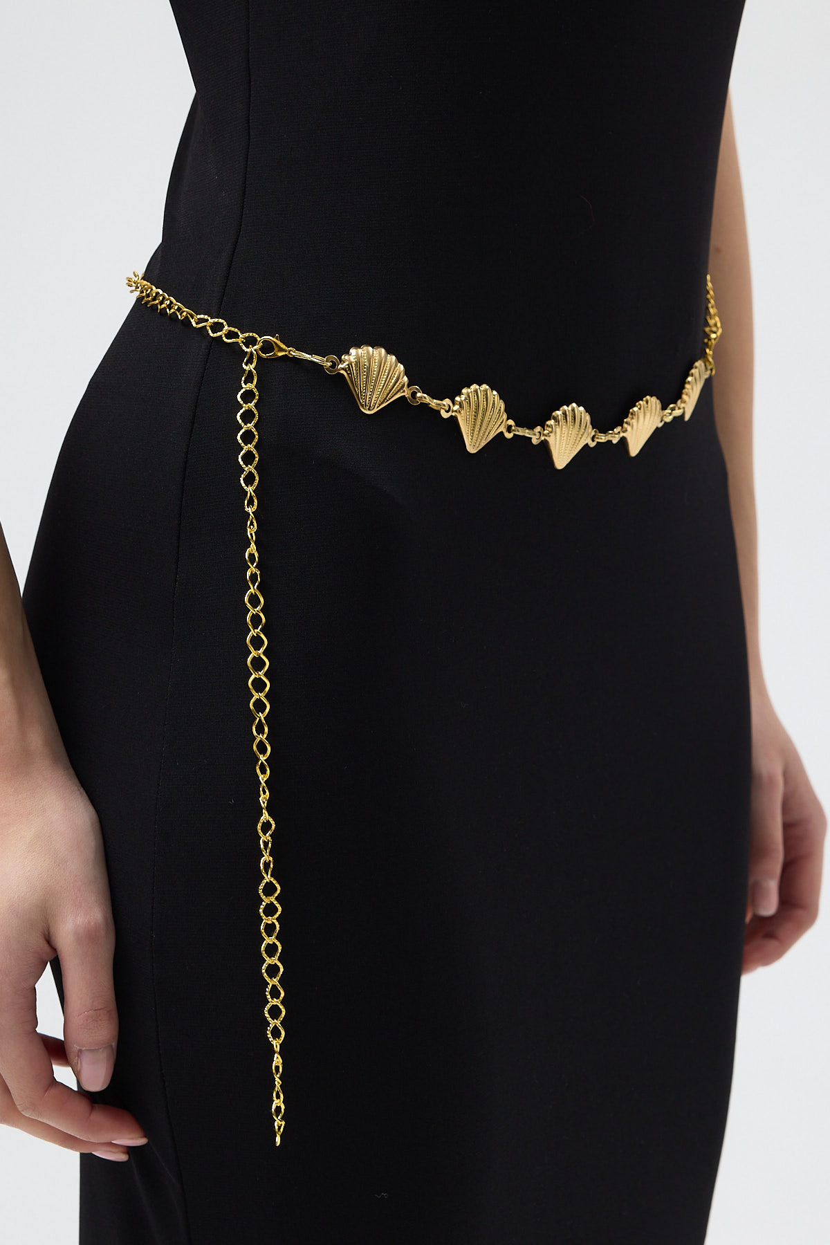 Gold Midye Detaylı Zincir Kadın Kemer 442 - RAYS (1)