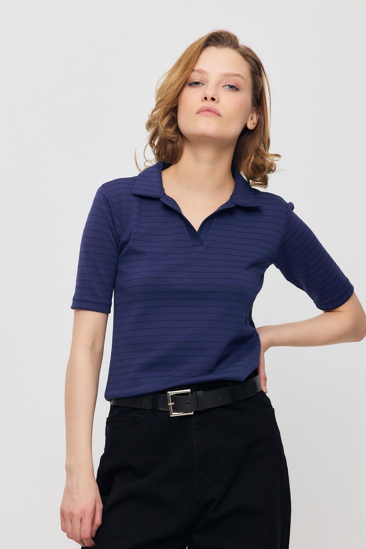 Laci V Yaka Çizgili Kısa Tişört 4449A - 2