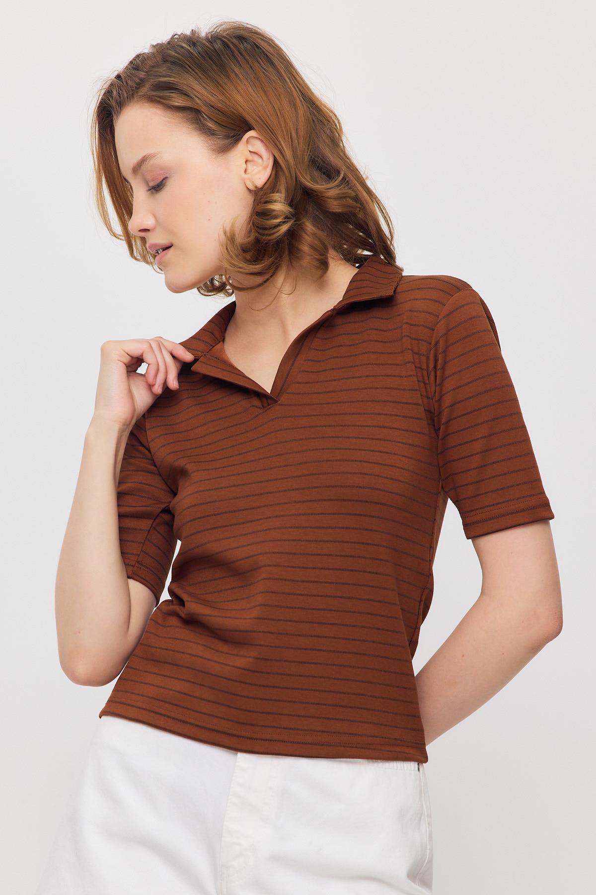 4449A V Yaka Çizgili Kısa Tişört Taba - 4