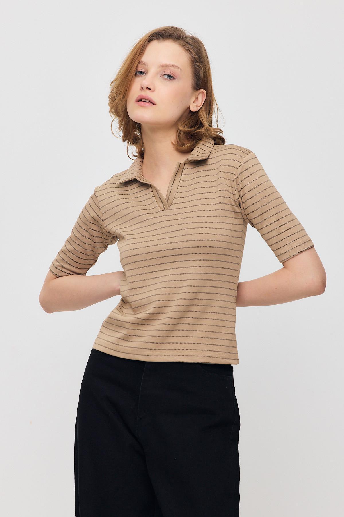 4449A V Yaka Çizgili Kısa Tişört Vizon - RAYS