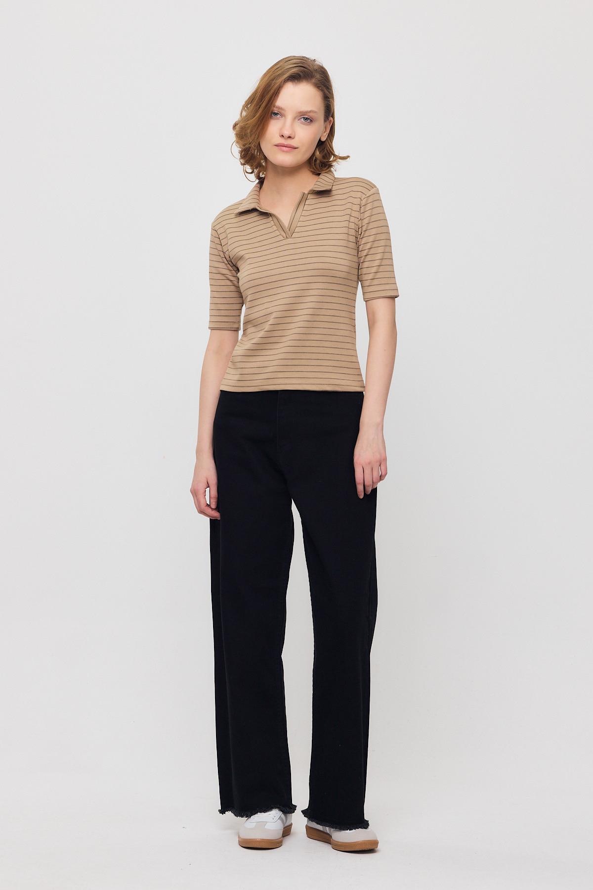 Vizon V Yaka Çizgili Kısa Tişört 4449A - 2