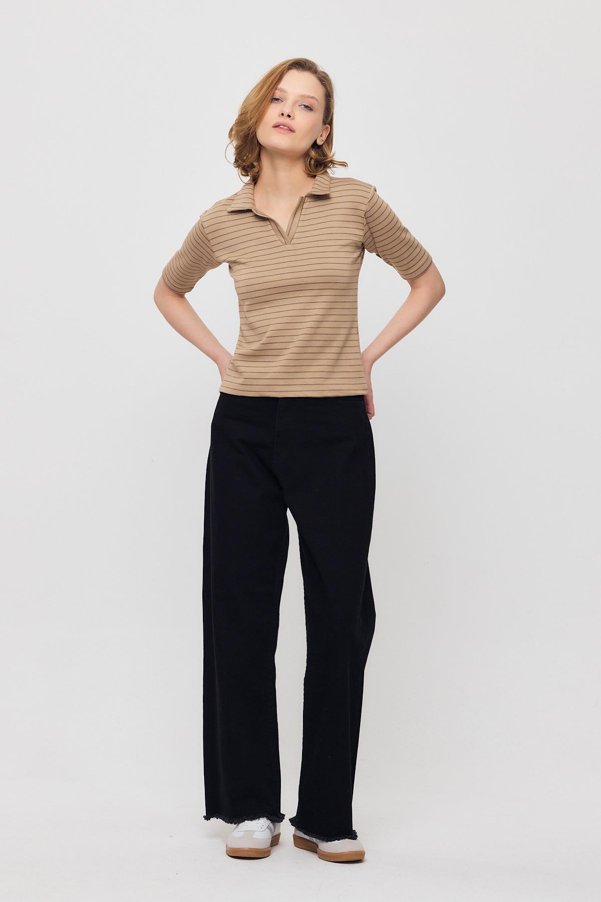 Vizon V Yaka Çizgili Kısa Tişört 4449A - 7