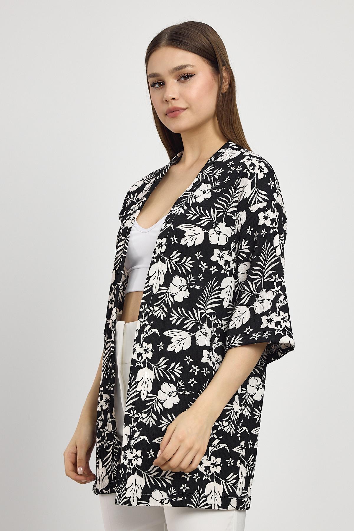 Siyah Çiçek Desen Fakir Kol Kimono 4463A - RAYS