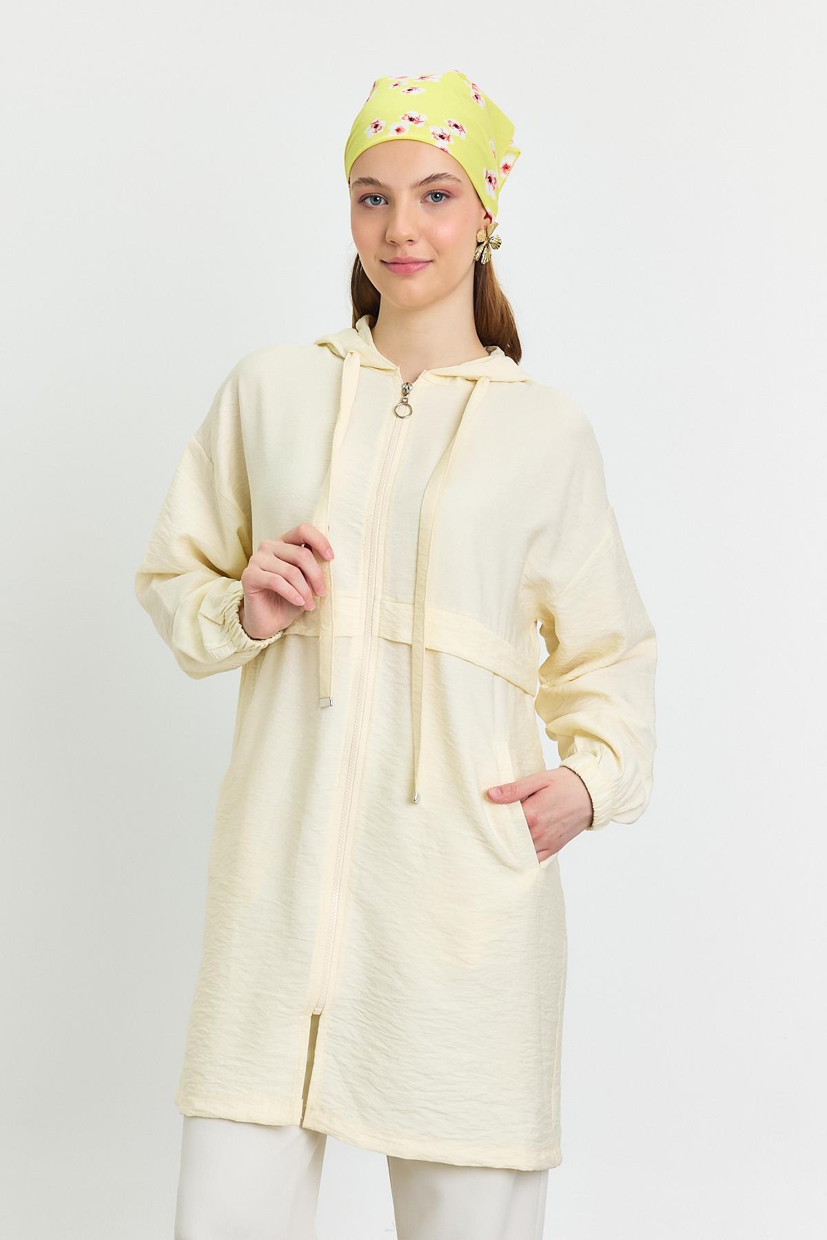 Bej Kapüşonlu Cepli Kap 4472A 