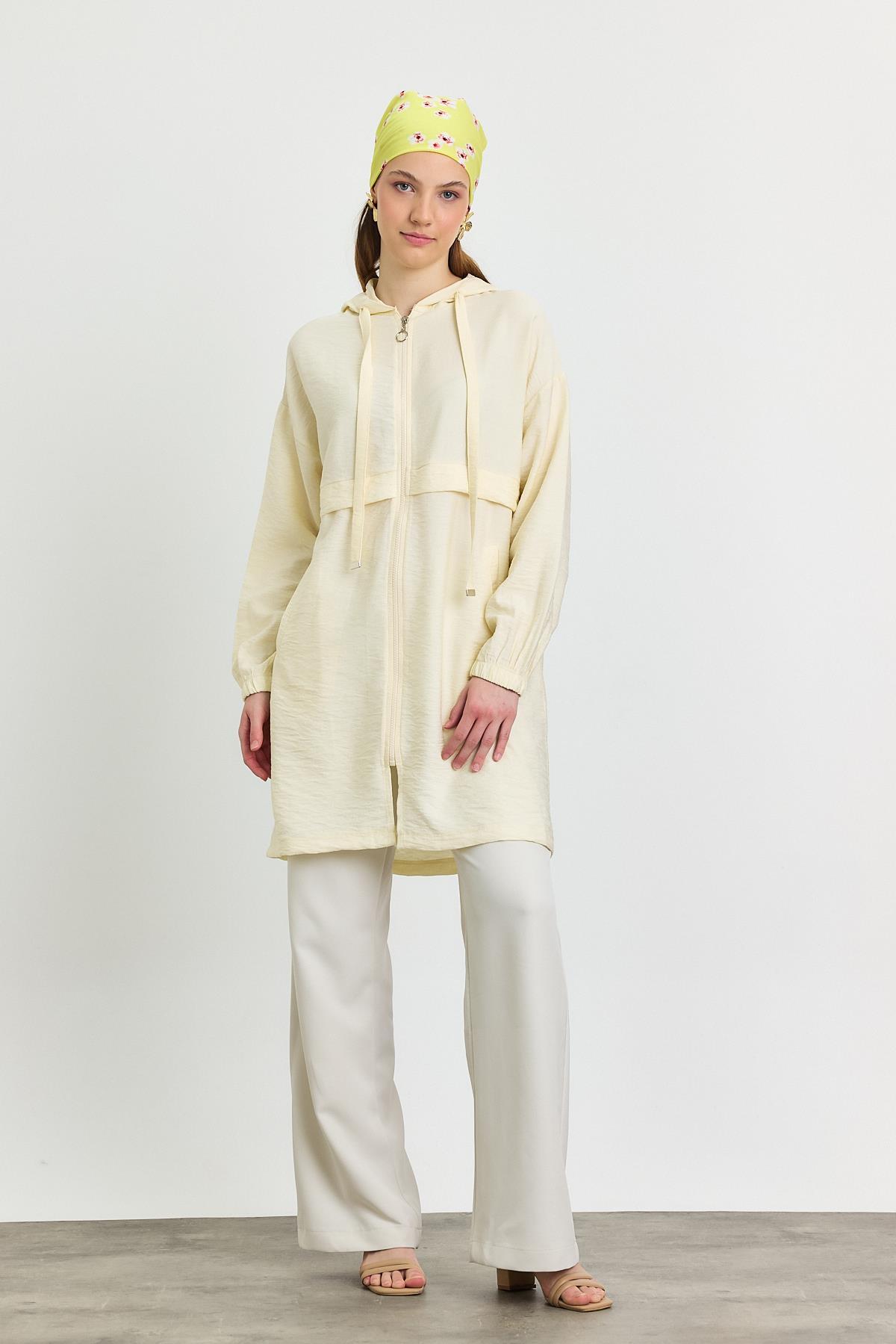 Bej Kapüşonlu Cepli Kap 4472A - RAYS